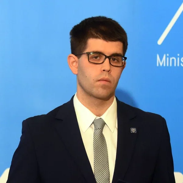 Faktury wystawiane przez lekarzy na kontrakcie