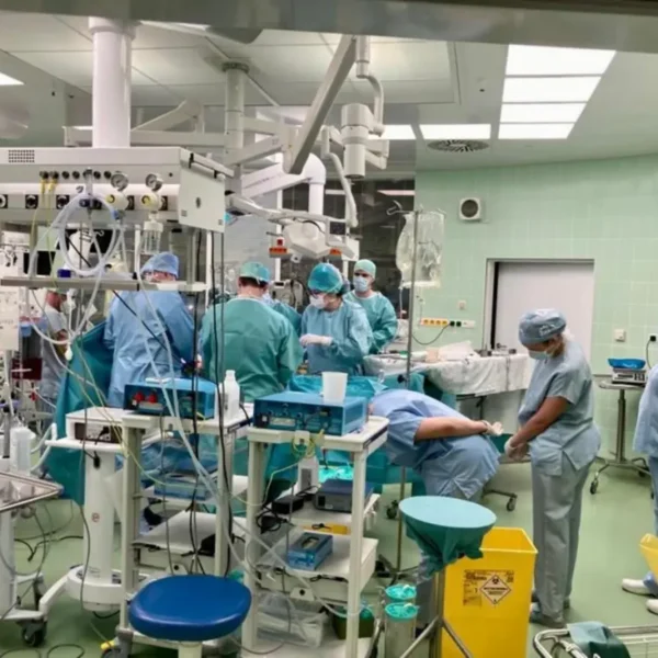 Przełom w transplantologii: serce przewiezione dzięki urządzeniu OCS Heart